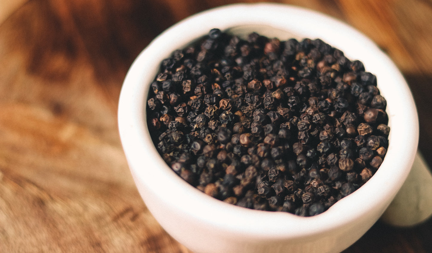 Black Peppercorns Extra Bold (TGSEB 4.5mm)